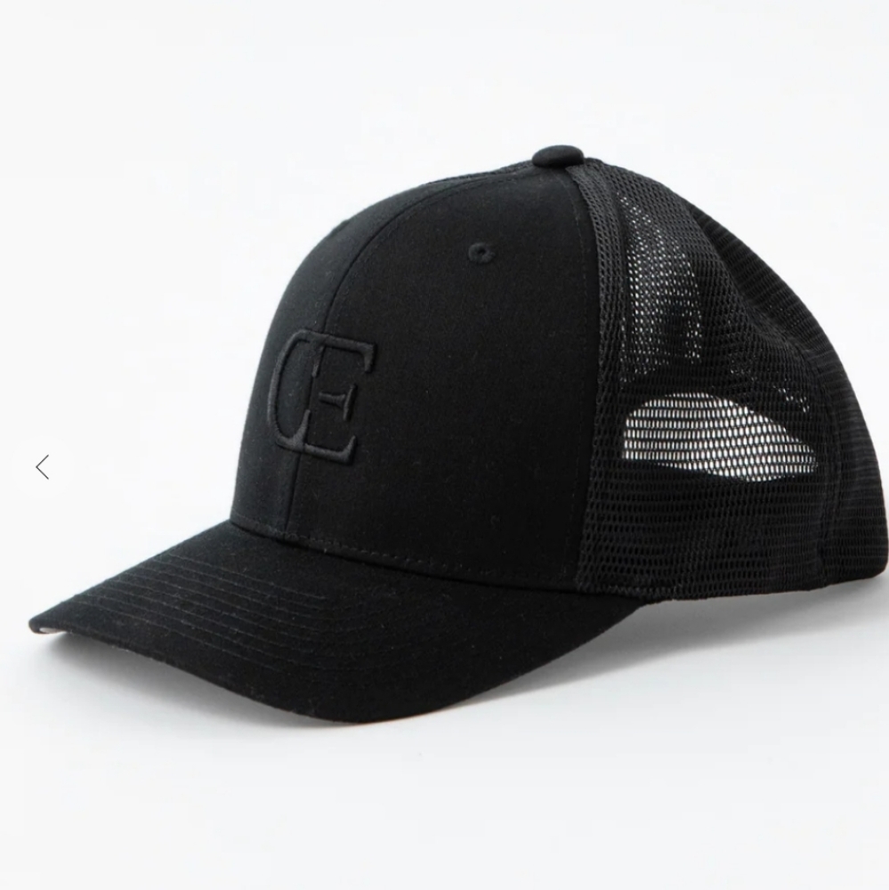 NWT Cozy Earth mesh black trucker hat